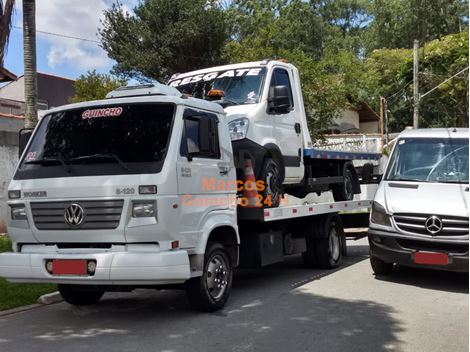 Guincho Barato na Rua Nelson Gama de Oliveira