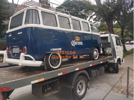 Reboque de Carro na Rua Nelson Gama de Oliveira