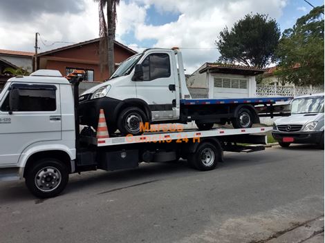 Serviço de Guincho 24 Horas na Rua Nelson Gama de Oliveira